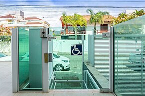 New Studio 4 min From Lagoa da Conceicao Ecm204