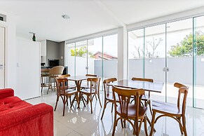 New Studio 4 min From Lagoa da Conceicao Ecm204