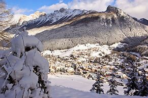 Chalet Aster