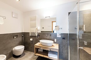 Chalet Aster