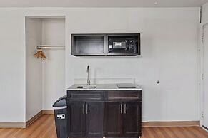 Evanston Inn Extended Stay