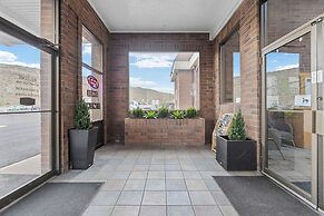Evanston Inn Extended Stay