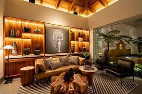 Singular Signature Residences