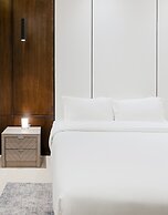 Three BR Spacious & Luxurious Flat in Hittin