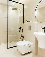 Three BR Spacious & Luxurious Flat in Hittin