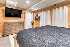 Glamping Getaway at Lake Carmi Cabin!