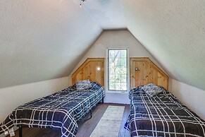 Updated Cabin in Lewiston Historical District!