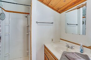 Updated Cabin in Lewiston Historical District!
