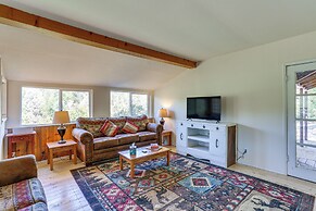 Updated Cabin in Lewiston Historical District!