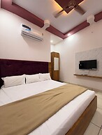 Hotel Koti Tirth