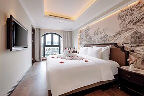 Heritage Ham Long Hotel & Spa