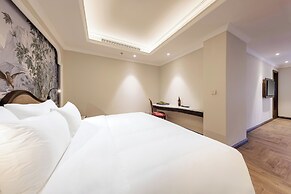 Heritage Ham Long Hotel & Spa