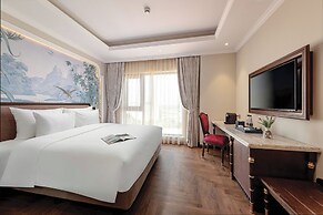 Heritage Ham Long Hotel & Spa