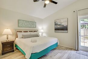 1 Block to Beach, Patio: Updated St Augustine Home