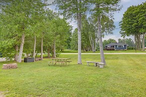 Bring Your Boat! Little Traverse Lake Getaway