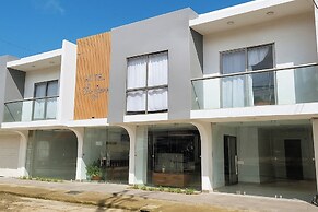 HOTEL VILLA CANDY