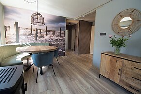 Bungalow Mui aan Zee in Centre of Petten