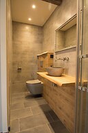 Modern 4-person Bungalow Near Beach