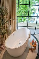 The Train Street Residence Ly Nam De