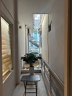The Train Street Residence Ly Nam De
