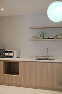 The Train Street Residence Ly Nam De