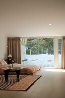 The Train Street Residence Ly Nam De