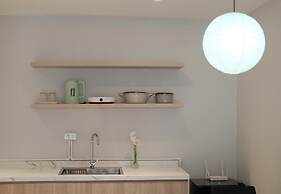 The Train Street Residence Ly Nam De