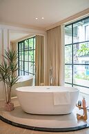 The Train Street Residence Ly Nam De