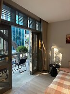 The Train Street Residence Ly Nam De