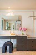 The Train Street Residence Ly Nam De