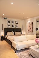The Train Street Residence Ly Nam De
