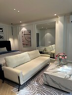 The Train Street Residence Ly Nam De