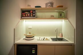 The Train Street Residence Ly Nam De