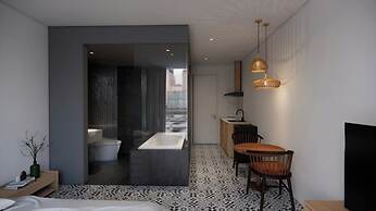 The Train Street Residence Ly Nam De