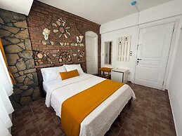 Adahan Otel Bozcaada
