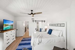 Direct Ocean View Steps to Beach Modern Updates