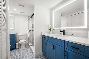 Direct Ocean View Steps to Beach Modern Updates