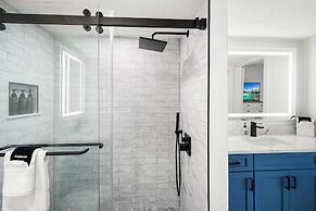 Direct Ocean View Steps to Beach Modern Updates