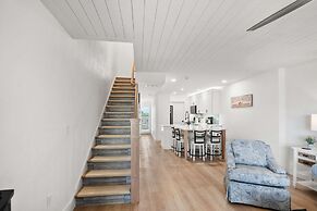 Direct Ocean View Steps to Beach Modern Updates