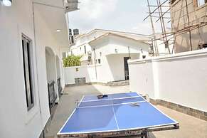 Slim Anyaiwe Apartments