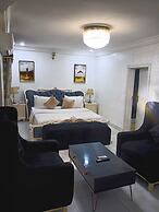 Kawruky Hotel & Suites