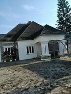 Kawruky Hotel & Suites
