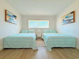 Top Location Waterfront Balcony Dream