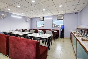 Fabhotel La Corporate Suite