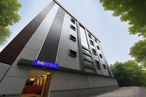 Fabhotel Ak Continental