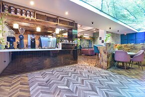 Fabhotel Shikha