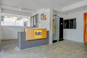 Fabhotel Saraswati Niwas