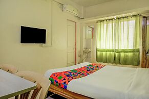 Fabhotel Saraswati Niwas