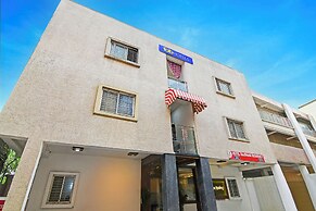 Fabhotel Rajdhani Residency