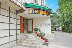 Fabhotel Bridge
